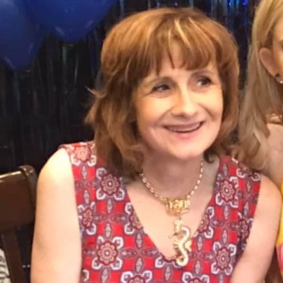 Hi!! I’m Dee Dee!! - Picture 2 of 7